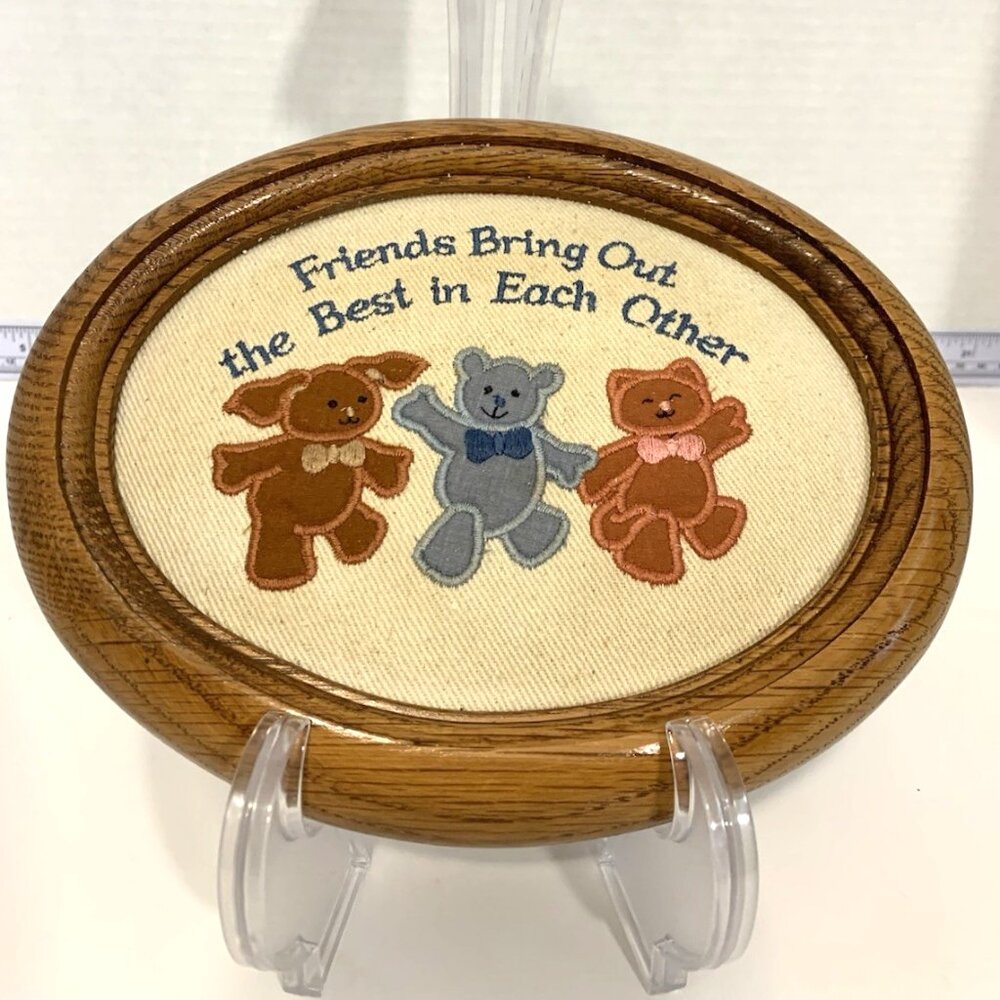 Vtg Russ 'Traditional Treasures' Unique Oak Applique Plaque Wall Hanging